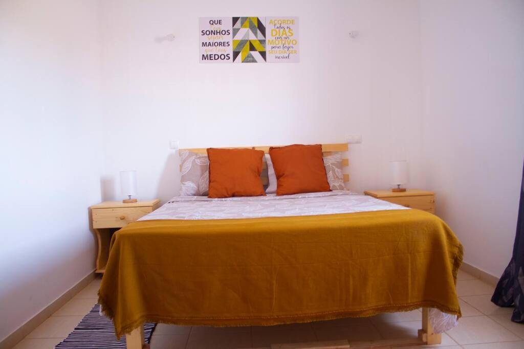Cosy & Relax Yellow House 5Mn Walk From The Beach! Calheta Exterior foto